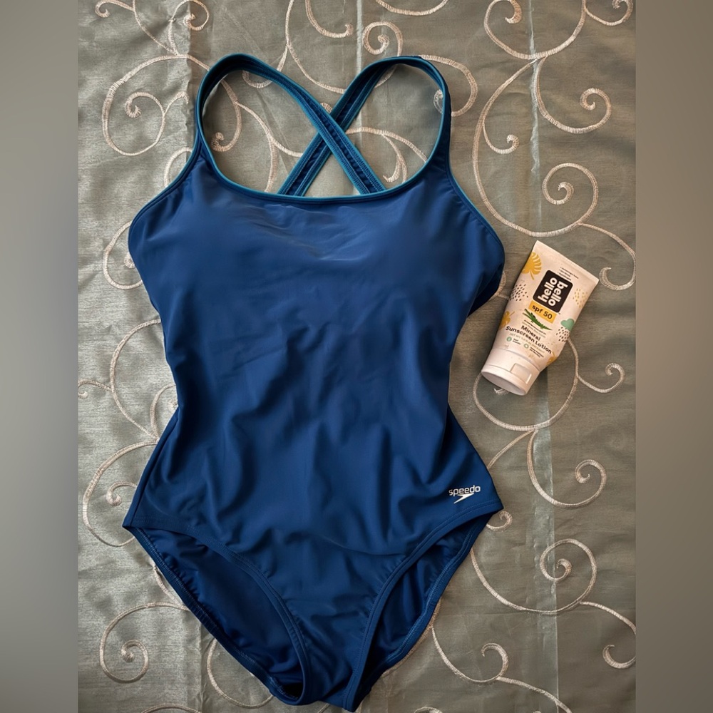 Speedo NWOT one piece blue swimsuit size 10